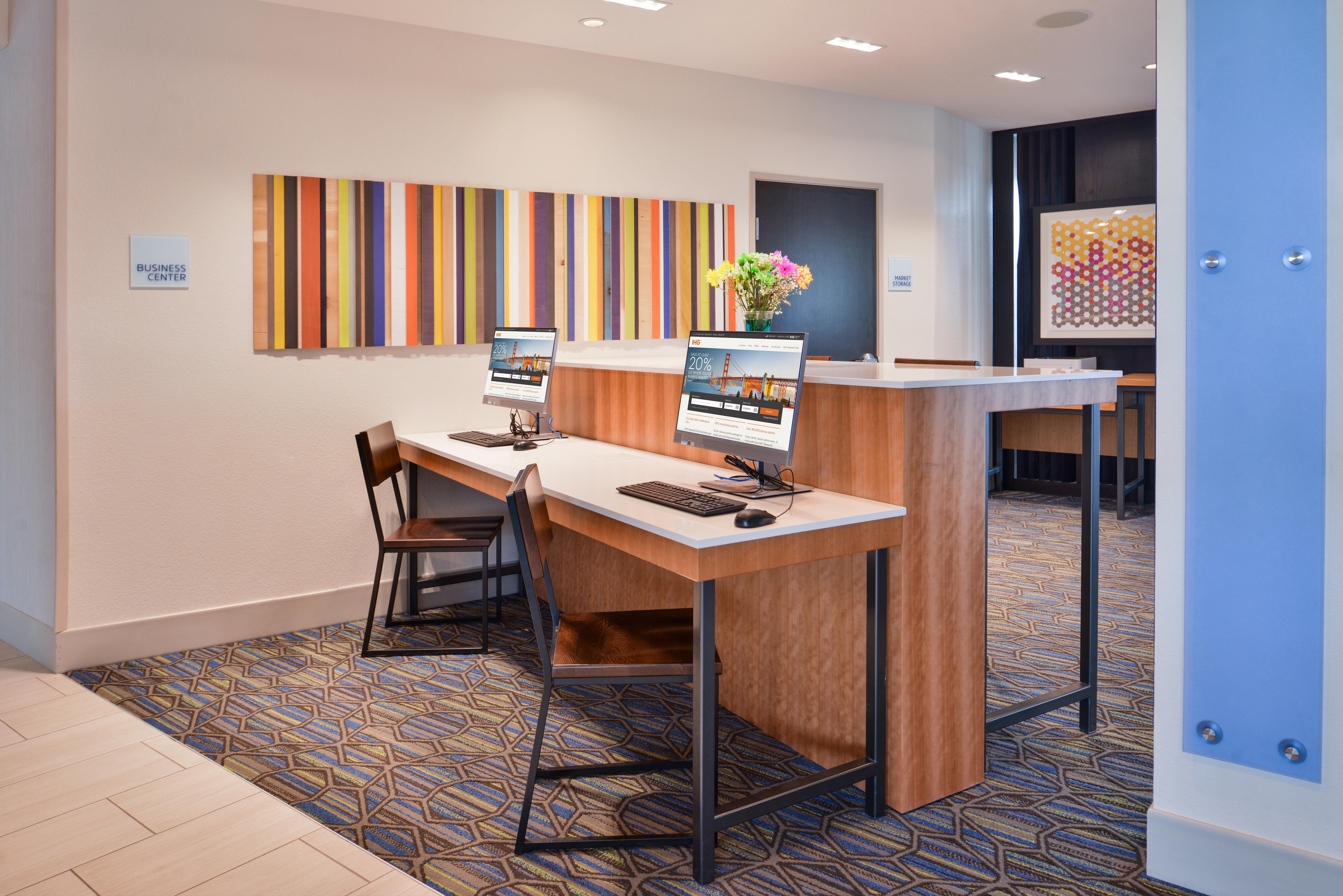 Holiday Inn Express & Suites - Olathe West By Ihg Ngoại thất bức ảnh