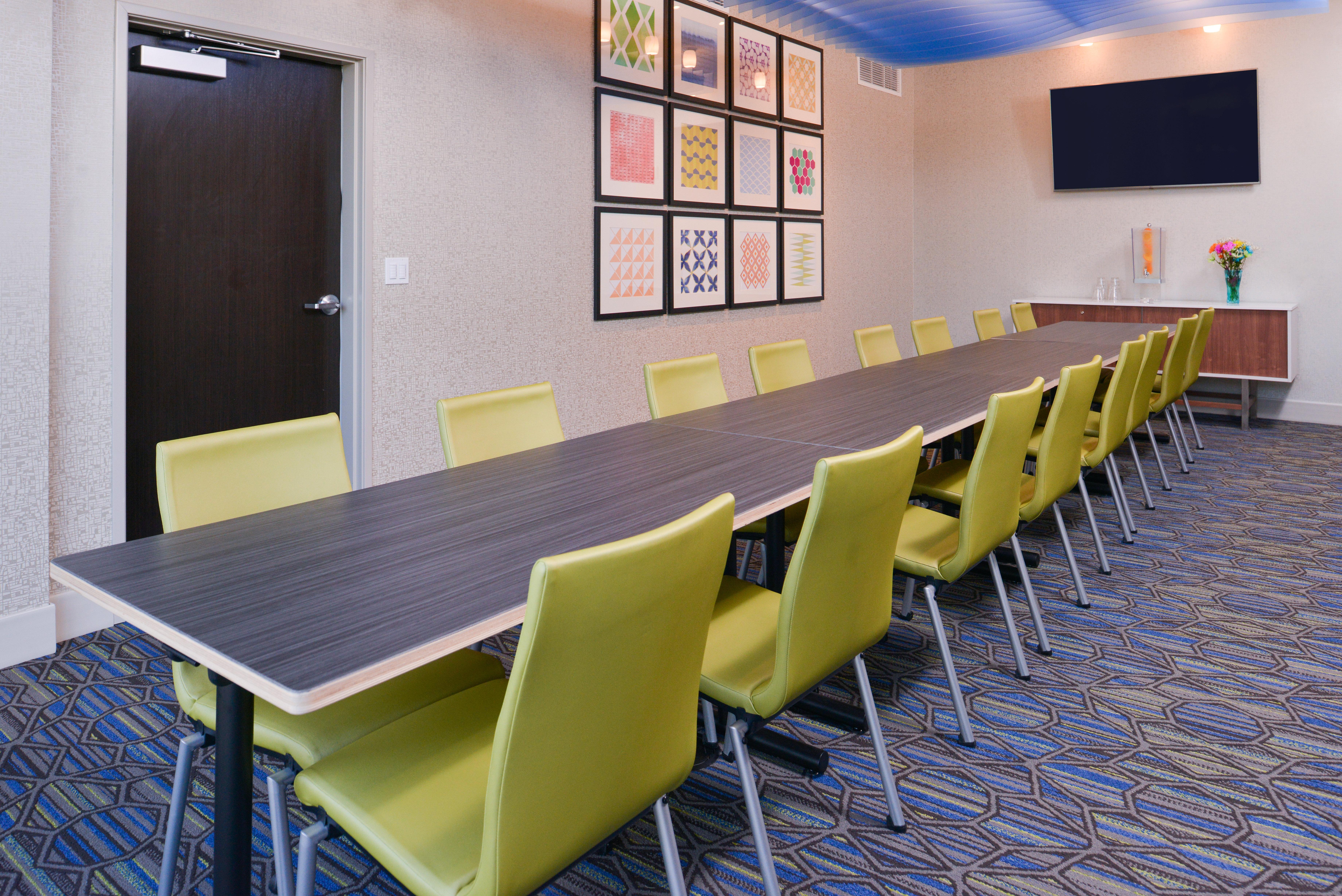 Holiday Inn Express & Suites - Olathe West By Ihg Ngoại thất bức ảnh